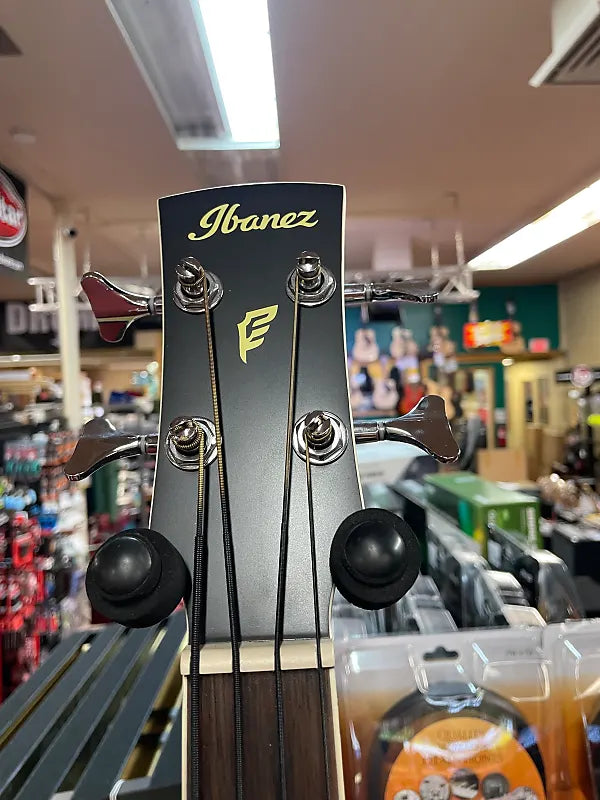 IBANEZ PERFORMANCE SERIES BASS