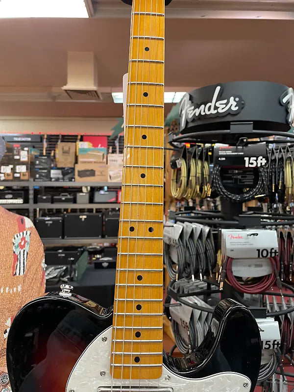 SQUIER CLASSIC VIBE '70S TELECASTER THINLINE-3-COLOR SUNBURST